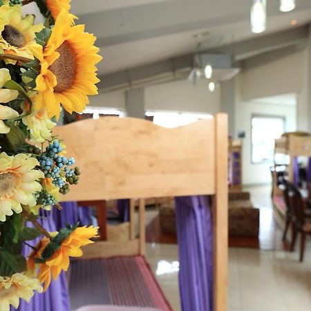 Haevichi Elmar Guesthouse Сеогвипо Екстериор снимка