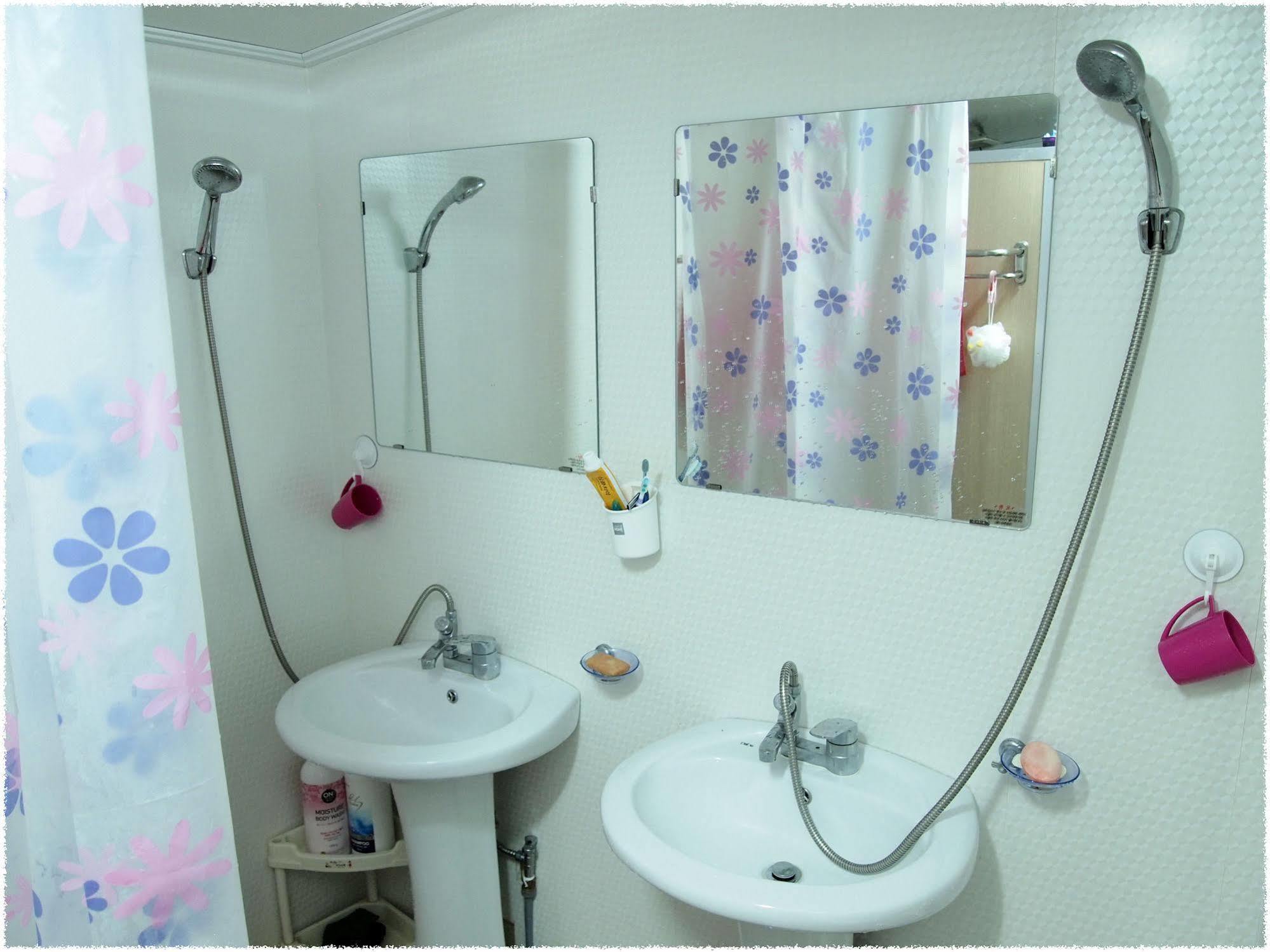 Haevichi Elmar Guesthouse Сеогвипо Екстериор снимка
